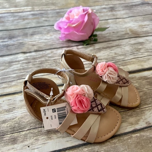 ⭐️NWT SWEET SWEET SANDALS - Picture 2 of 3